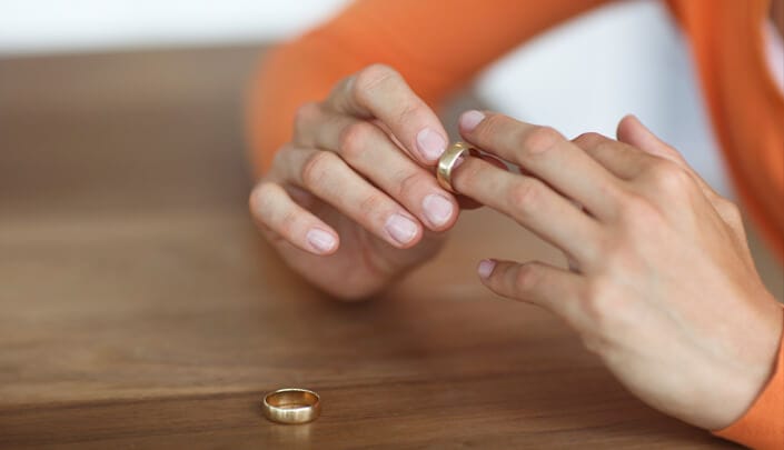 مساعدات المطلقات في السعودية